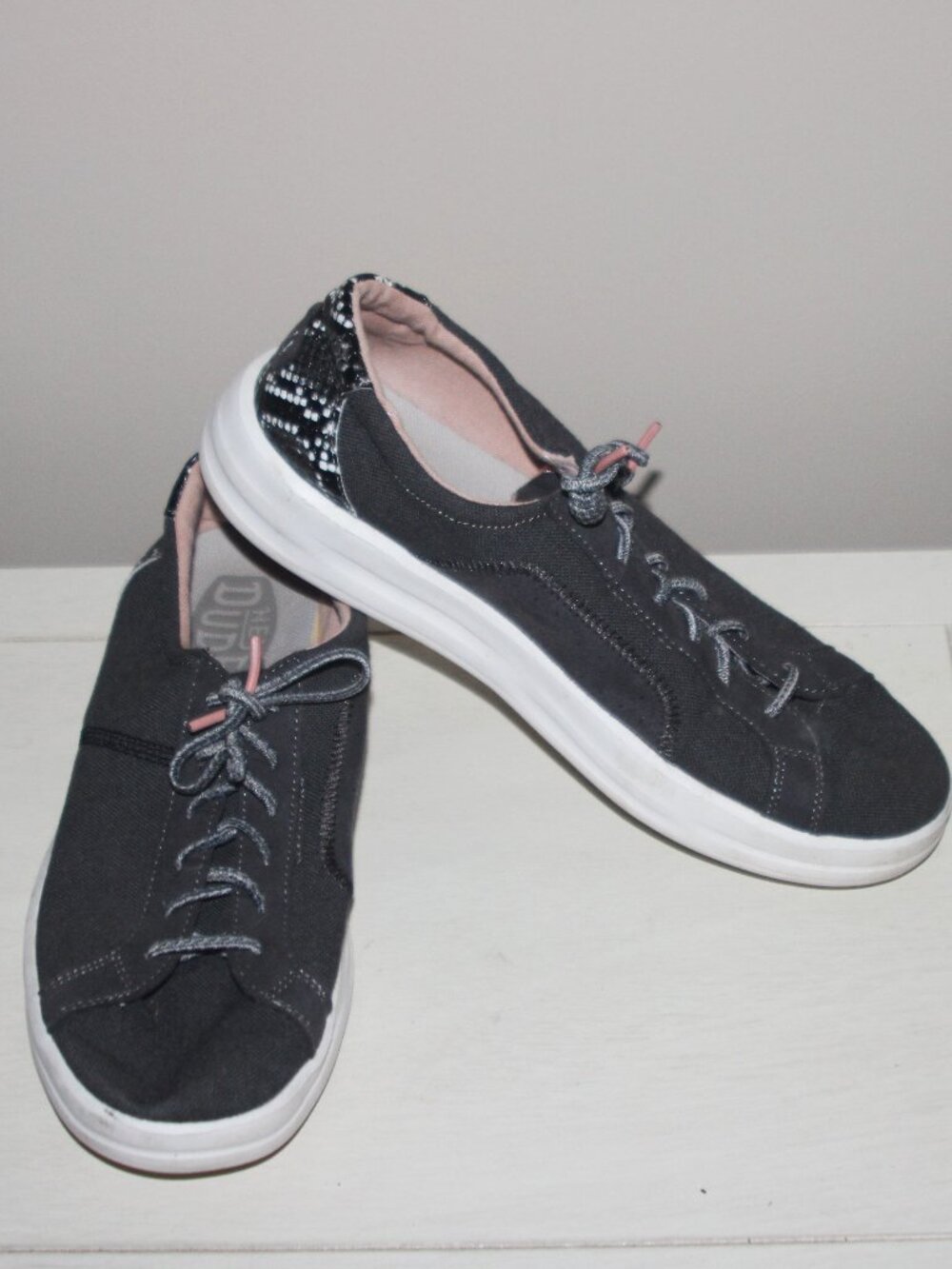 10A EC LADIES HEY DUDE SNEAKERS - W9 - GREY